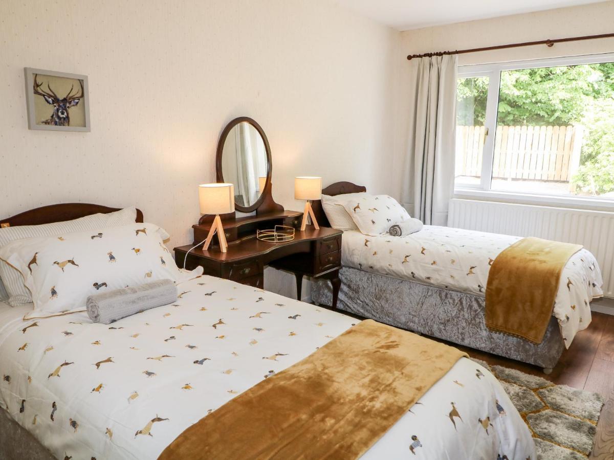 Glebe Farm Cottage ニューリー エクステリア 写真