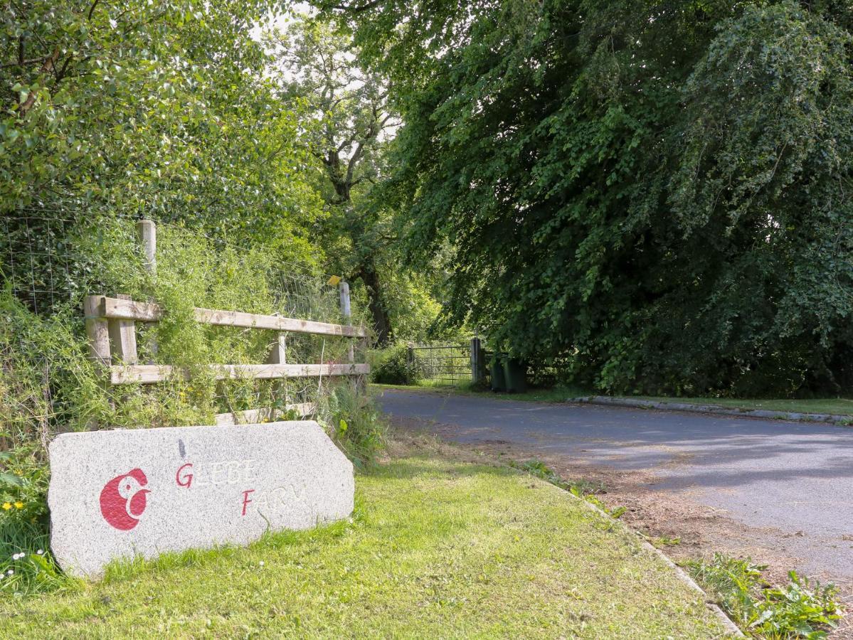 Glebe Farm Cottage ニューリー エクステリア 写真